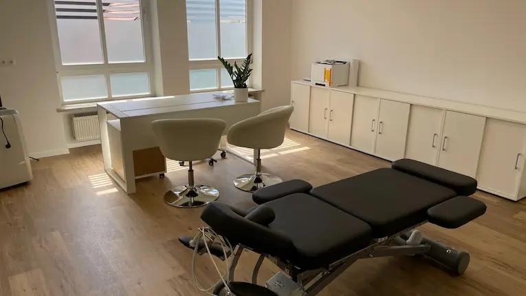 Liebscher & Bracht Landsberg am Lerch Behandlungsraum