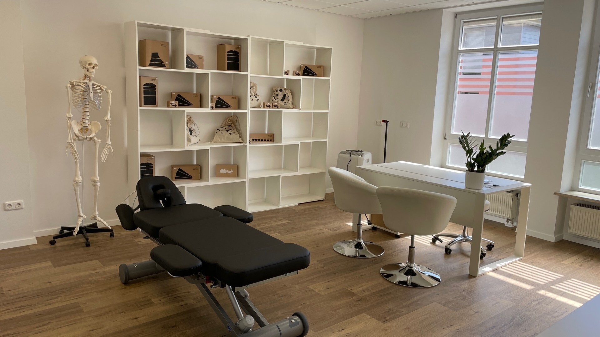 Liebscher & Bracht Landsberg am Lerch Behandlungszimmer