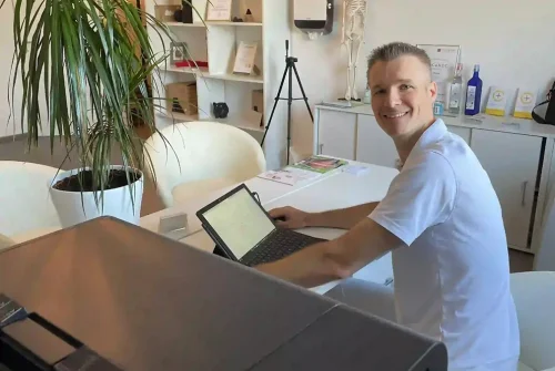 Liebscher & Bracht Bewegungstherapeut