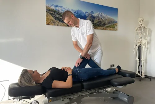 Osteopressur nach Liebscher & Bracht Schmerztherapie